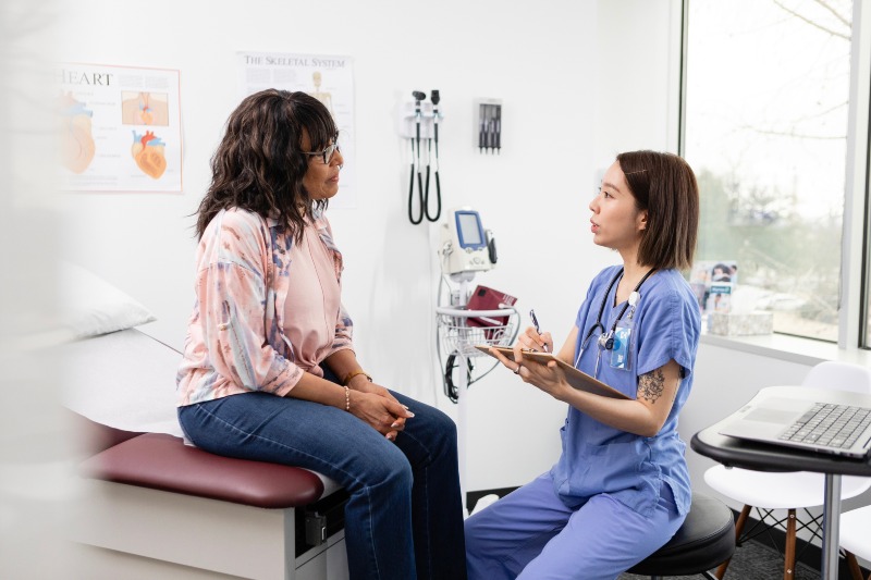 Cardiac Solutions Cardiologists Explaining Treatment Options to Patients