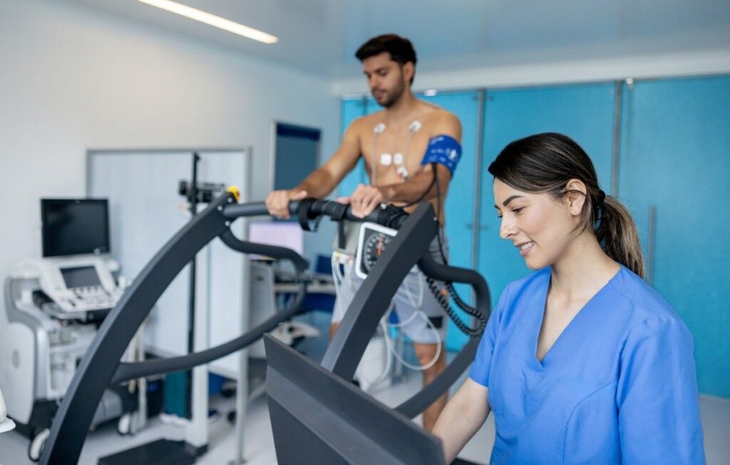 Heart Patient Learning When Fast Heart Rate & Palpitations Require Urgent Care at Cardiac Solution